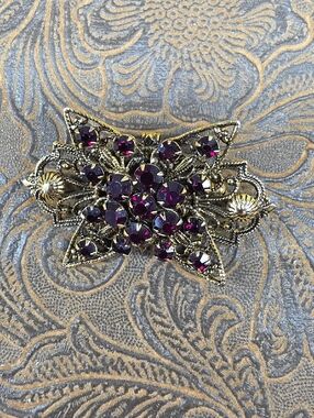 Vintage Bohemian Victorian Garnet Red Filigree Ornate Brooch Pin
